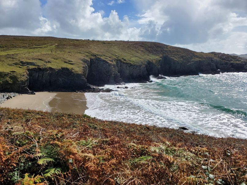 Small cove before Whitesands Beach