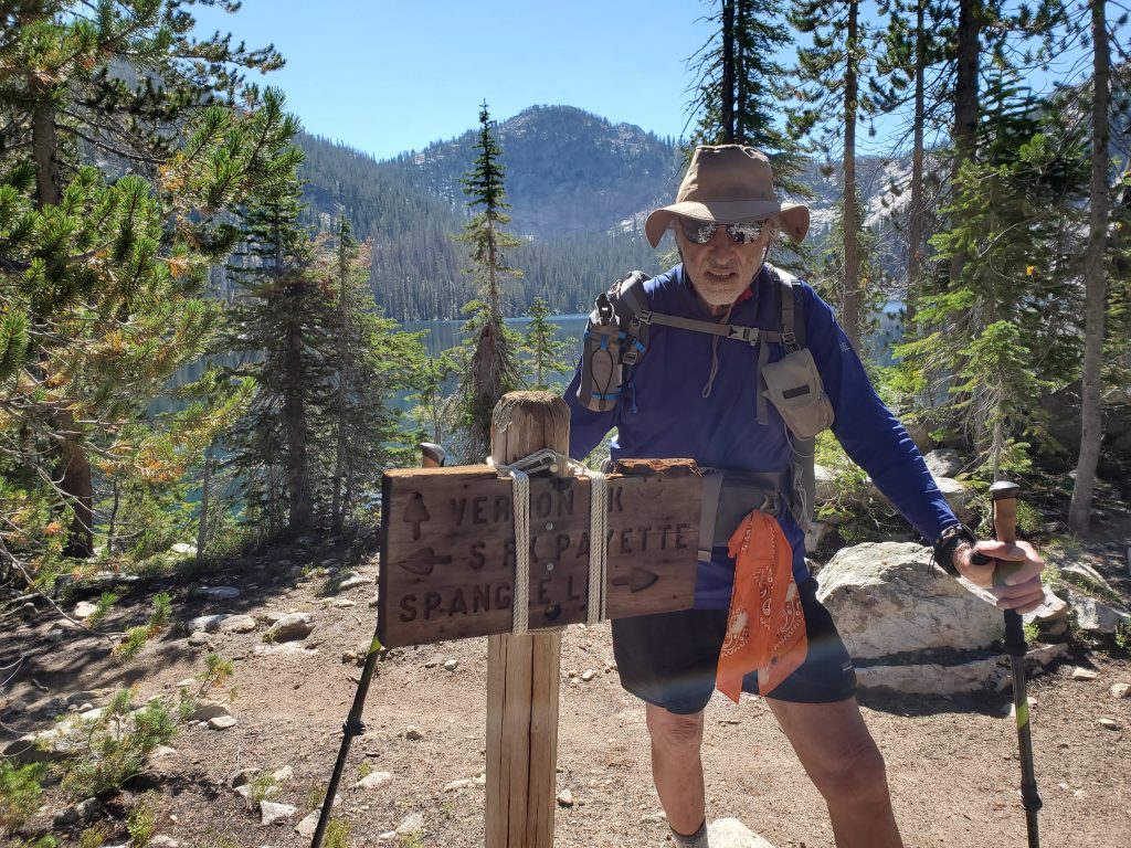 GSL-137-2021-08-07.Yeti-by-Trail-Sign-to-Spangle-Lake.