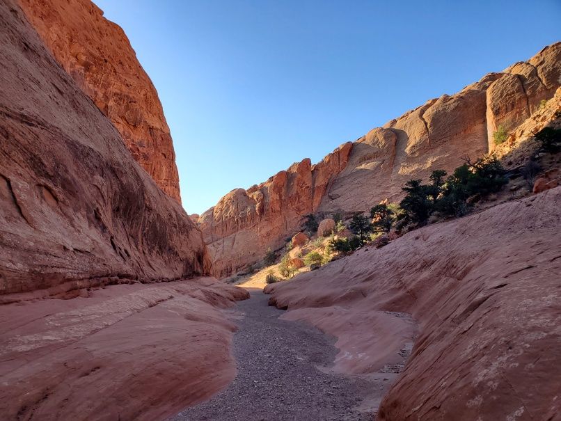Winding canyon