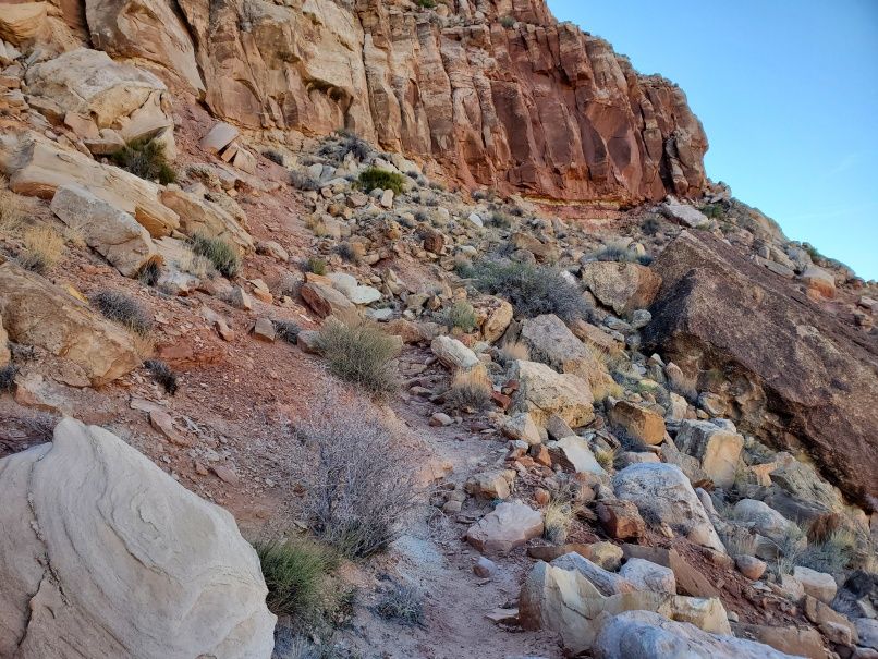 Trail to Hall's Creek Overlook