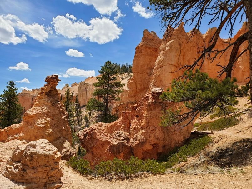 Dramatic Rock formations near Rim